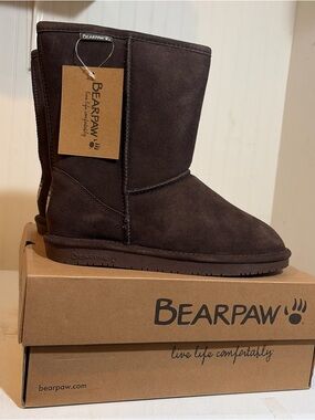 BearPaw Women's Emma Short chocolate 608W BNIB!!